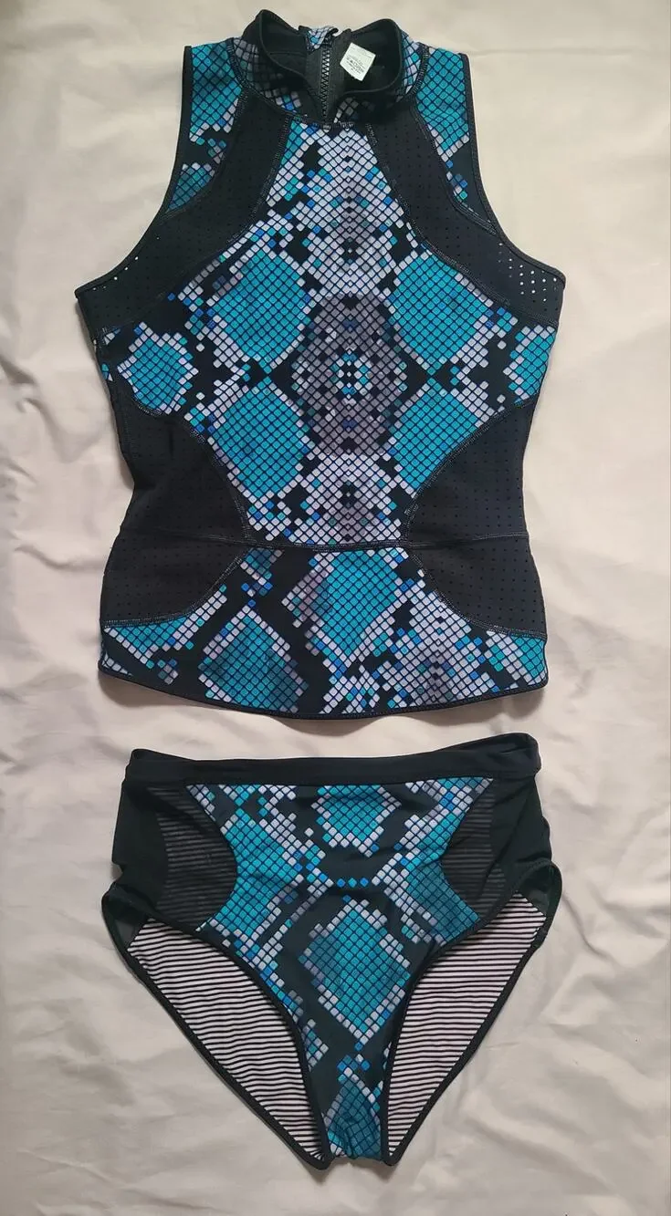 Lululemon Salty Swim Rashie & High Waist Bikini Set Size 6